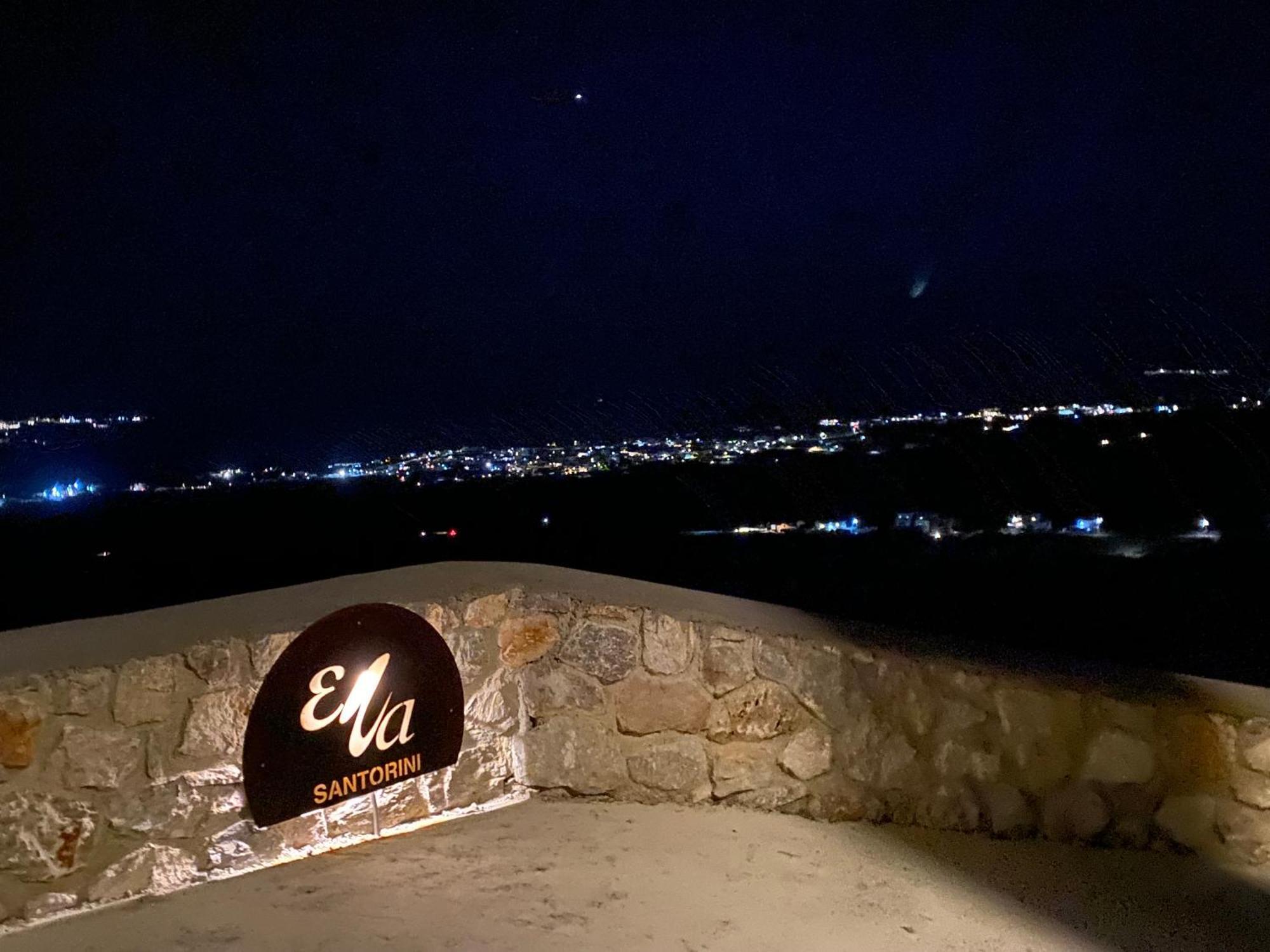Ena Suites Santorini Pýrgos Esterno foto